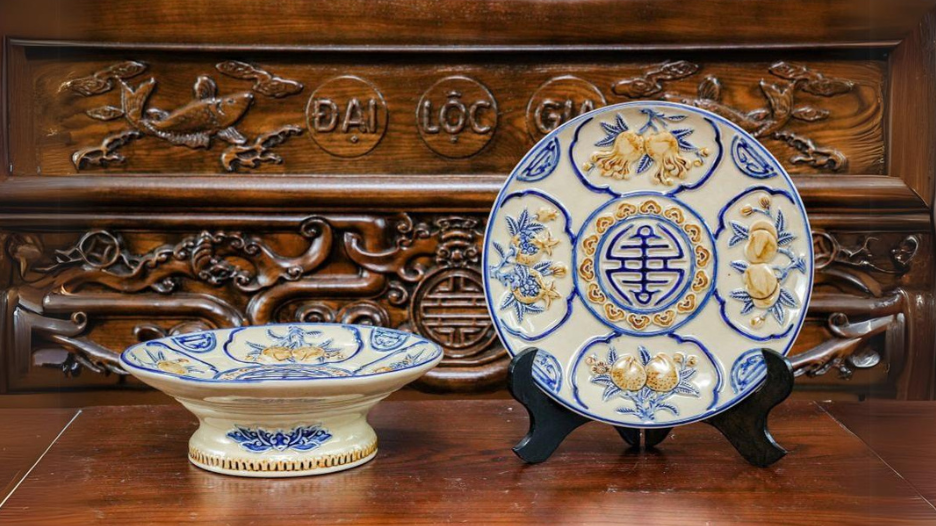 Hoa Văn Trên Mâm Bồng